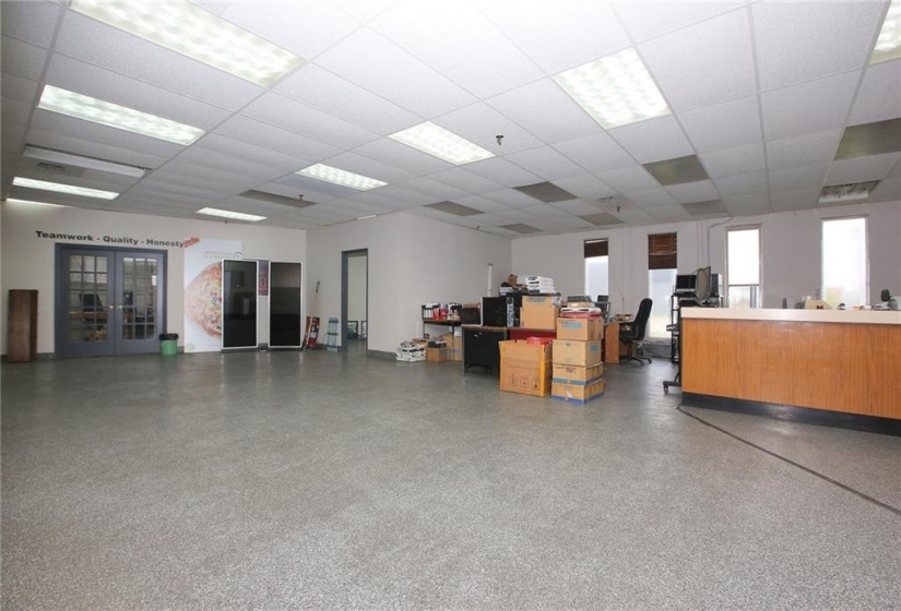 1140 Blair Road, Burlington, Ontario L7M 1K9, ,Commercial,Sale,Blair,H4178819