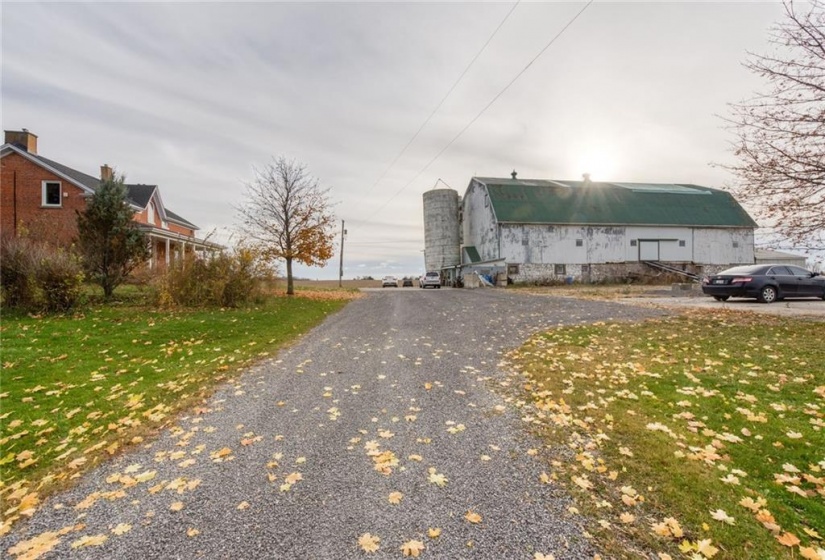 5363 Airport Road, Mount Hope, Ontario L0R 1W0, ,Residential,Sale,Airport,H4180545