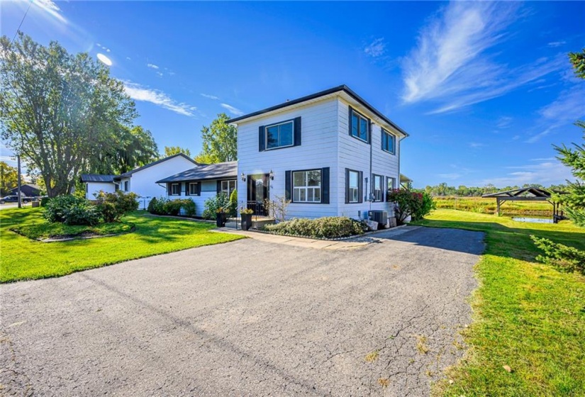 44 OLD CUT Boulevard, Long Point, Ontario N0E 1M0, 4 Bedrooms Bedrooms, ,2 BathroomsBathrooms,Residential,Sale,OLD CUT,H4188278