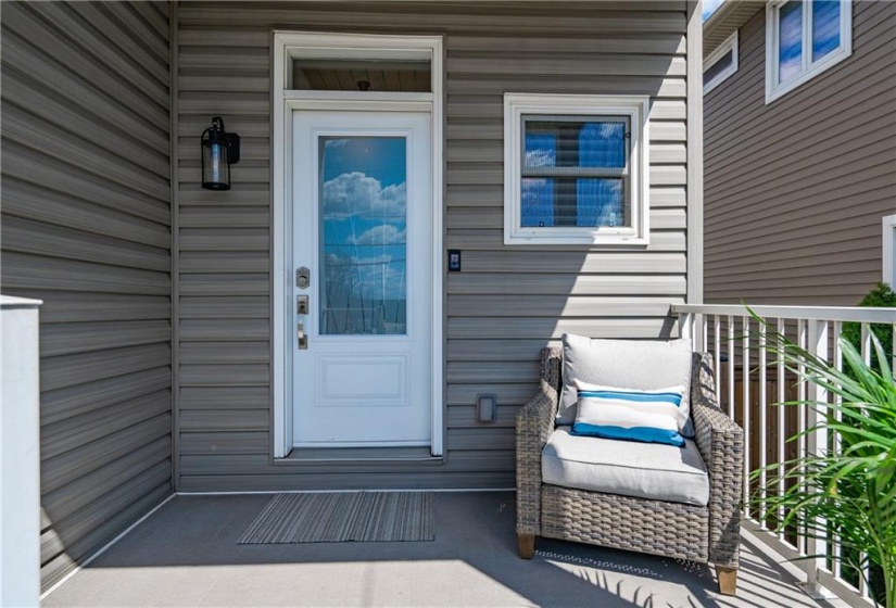 The front porch welcomes you in, wired with security it also offers peace of mind for parcel deliveries and travellers.