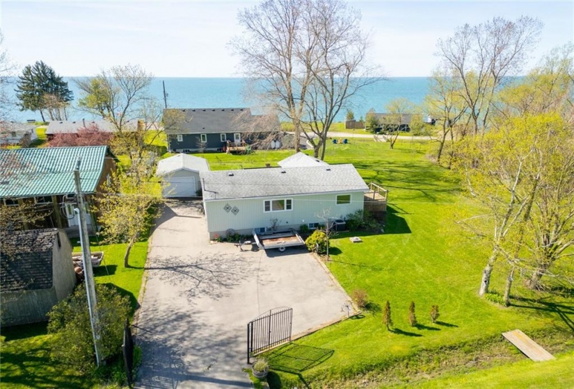 2970 LAKESHORE Road, Dunnville, Ontario N1A 2W8, 3 Bedrooms Bedrooms, ,1 BathroomBathrooms,Residential,Sale,LAKESHORE,H4192818