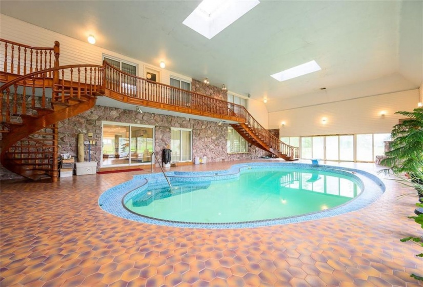 pool complex upper mezzanine