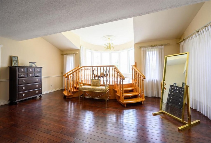 master bedroom sitting area