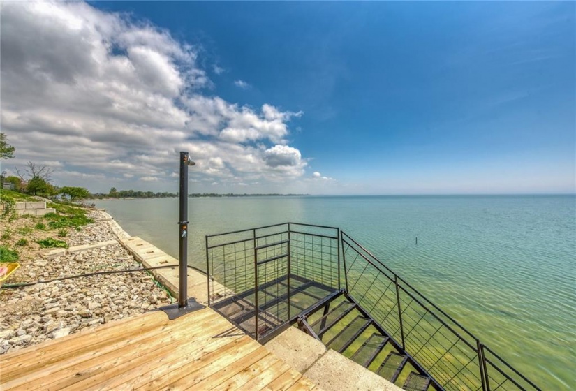 864 SOUTH COAST Drive, Peacock Point, Ontario N0A 1P0, 2 Bedrooms Bedrooms, ,2 BathroomsBathrooms,Residential,Sale,SOUTH COAST,H4194400