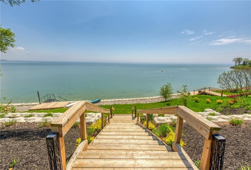 864 SOUTH COAST Drive, Peacock Point, Ontario N0A 1P0, 2 Bedrooms Bedrooms, ,2 BathroomsBathrooms,Residential,Sale,SOUTH COAST,H4194400