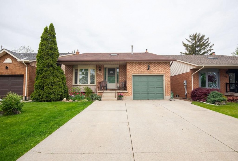 265 Fruitland Road, Stoney Creek, Ontario L8E 5L6, 4 Bedrooms Bedrooms, ,2 BathroomsBathrooms,Residential,Sale,Fruitland,H4181641