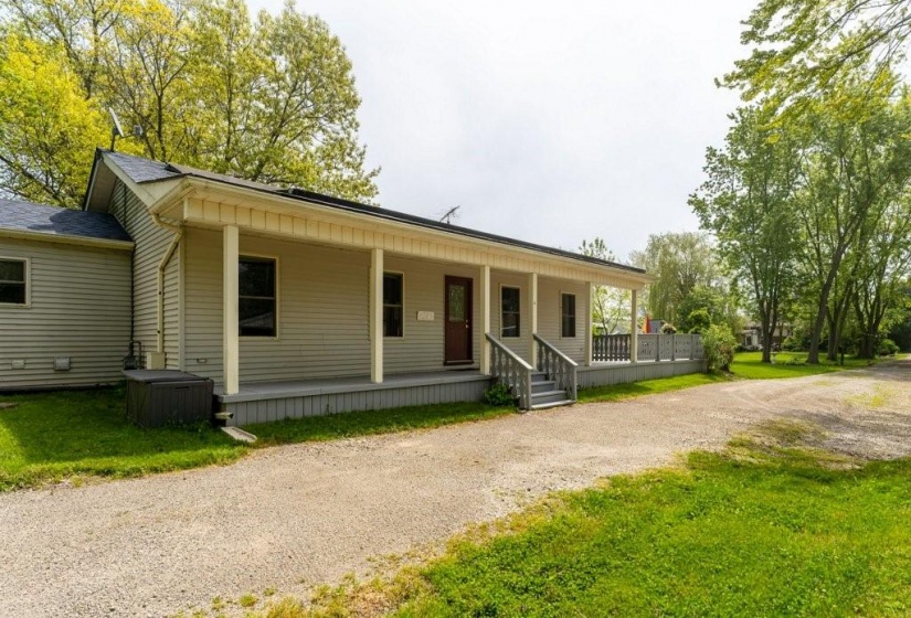 22 3RD Street, Selkirk, Ontario N0A 1P0, 2 Bedrooms Bedrooms, ,2 BathroomsBathrooms,Residential,Sale,3RD,H4194609