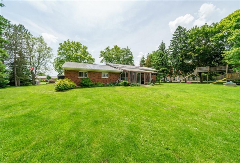 1419 NORFOLK COUNTY 19 Road, Norfolk County, Ontario N0E 1Z0, 4 Bedrooms Bedrooms, ,2 BathroomsBathrooms,Residential,Sale,NORFOLK COUNTY 19,H4196097