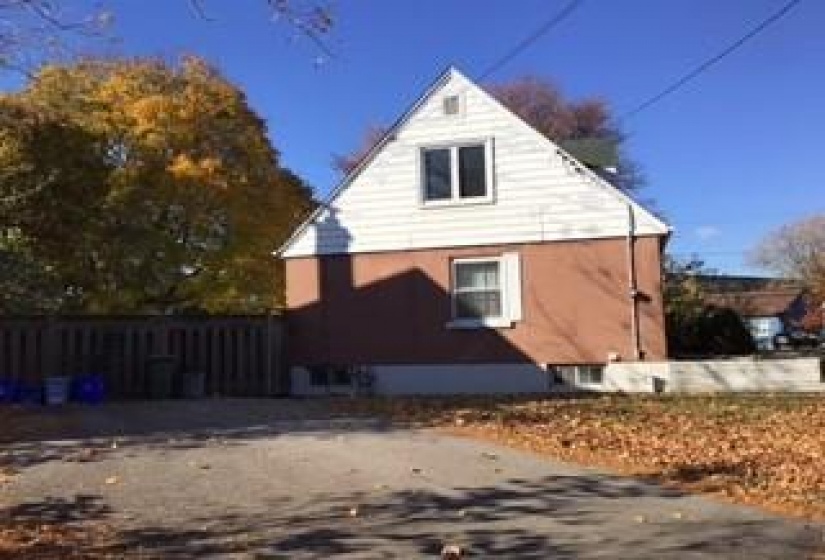 41 MACLAREN Avenue, Hamilton, Ontario L8H 6G4, 3 Bedrooms Bedrooms, ,1 BathroomBathrooms,Residential,Sale,MACLAREN,H4197709