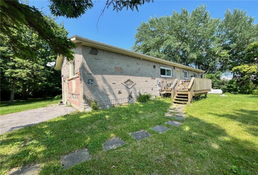 84 NIECE Road, Ontario N0A 1K0, 2 Bedrooms Bedrooms, ,1 BathroomBathrooms,Residential,Sale,NIECE,H4198136