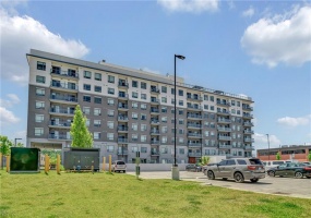 121 #8 Highway, Hamilton, Ontario L8G 0A3, 1 Bedroom Bedrooms, ,1 BathroomBathrooms,Residential,Sale,#8,H4198277