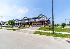 79 Sherway Street, Stoney Creek, Ontario K2J 1P8, 3 Bedrooms Bedrooms, ,2 BathroomsBathrooms,Residential,Sale,Sherway,H4198961