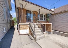 373 MARY Street, Hamilton, Ontario L8L 4W5, 3 Bedrooms Bedrooms, ,2 BathroomsBathrooms,Residential,Sale,MARY,H4199003