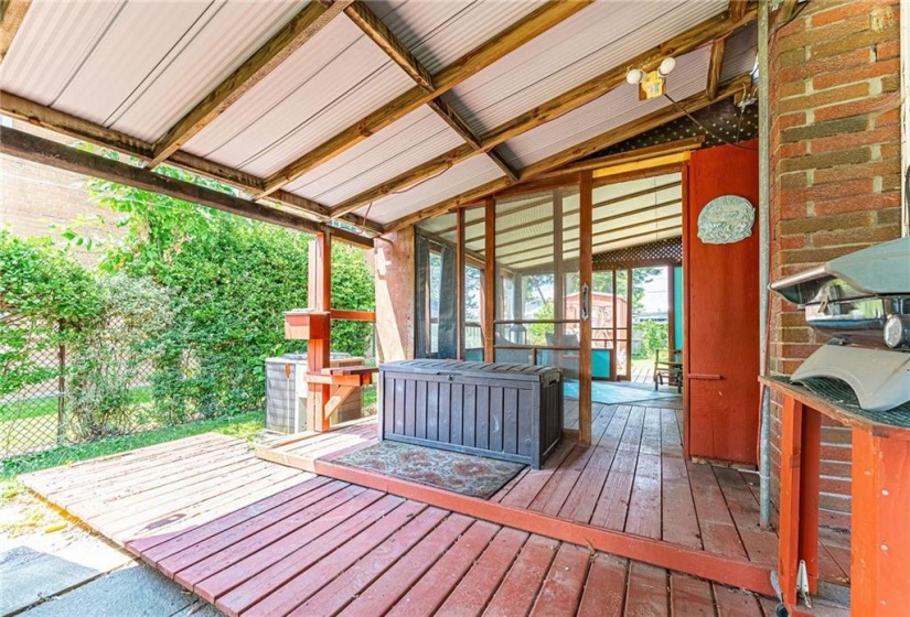 Carport ideal for BBQ'g and great protection during rain & snow!