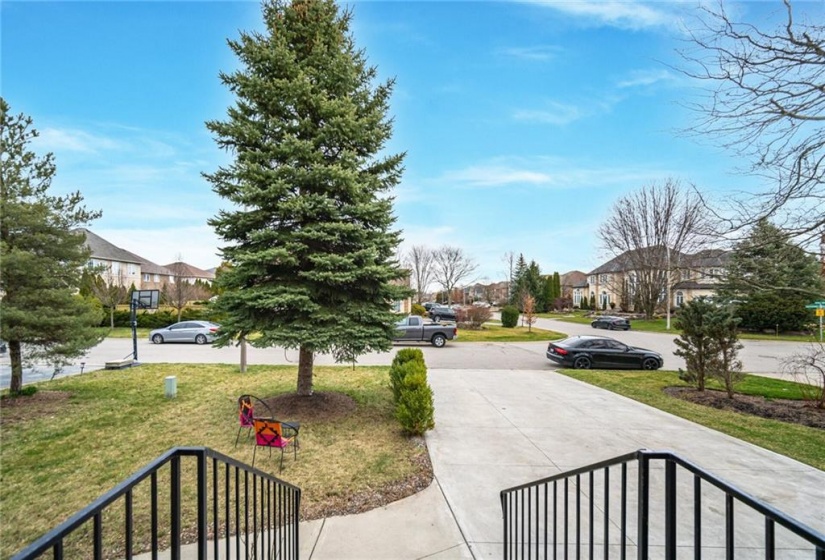 72 SOUTHCREEK Drive, Ancaster, Ontario L9K 1M2, 5 Bedrooms Bedrooms, ,3 BathroomsBathrooms,Residential,Sale,SOUTHCREEK,H4199469