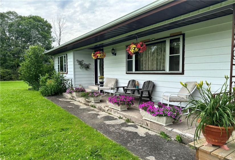 961 Canal Bank Road, Dunnville, Ontario N1A 2W5, 4 Bedrooms Bedrooms, ,1 BathroomBathrooms,Residential,Sale,Canal Bank,H4199675