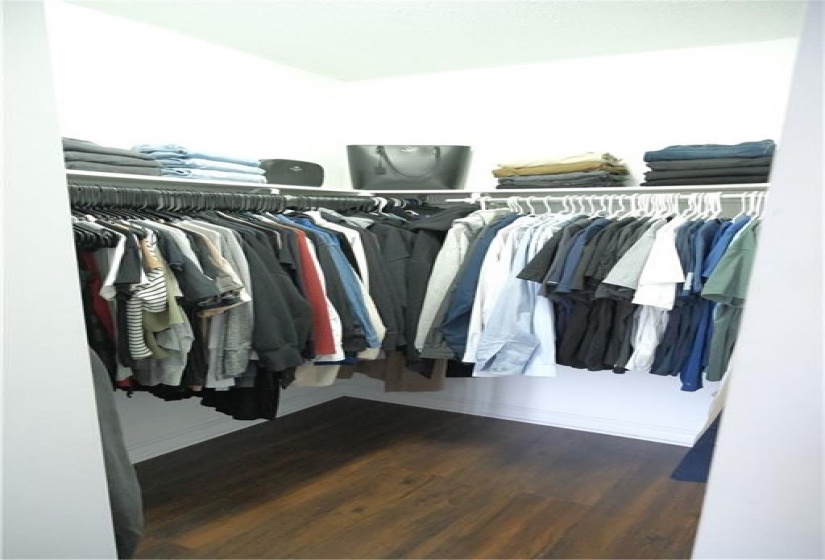 Walk-in Closet