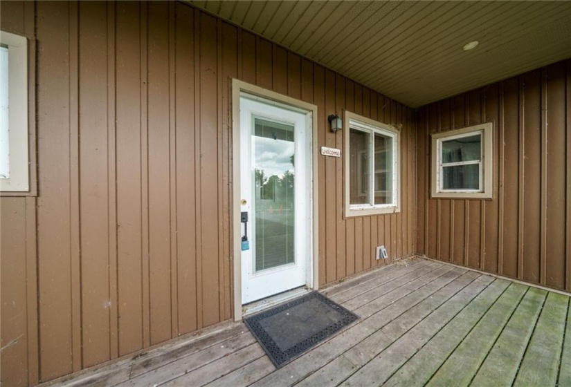 372 South Coast Drive, Nanticoke, Ontario N0A 1L0, 2 Bedrooms Bedrooms, ,1 BathroomBathrooms,Residential,Sale,South Coast,H4200711