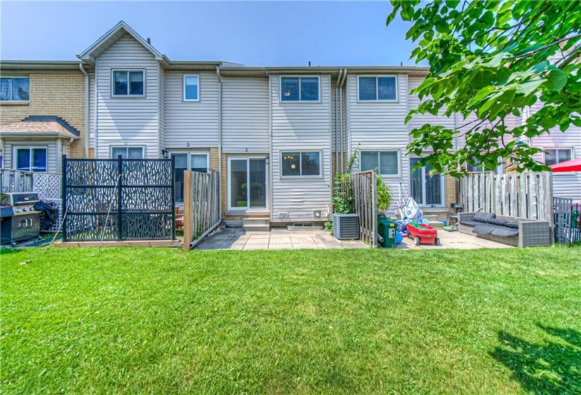 2920 HEADON FOREST Drive, Burlington, Ontario L7M 4H1, 2 Bedrooms Bedrooms, ,1 BathroomBathrooms,Residential,Sale,HEADON FOREST,H4201036