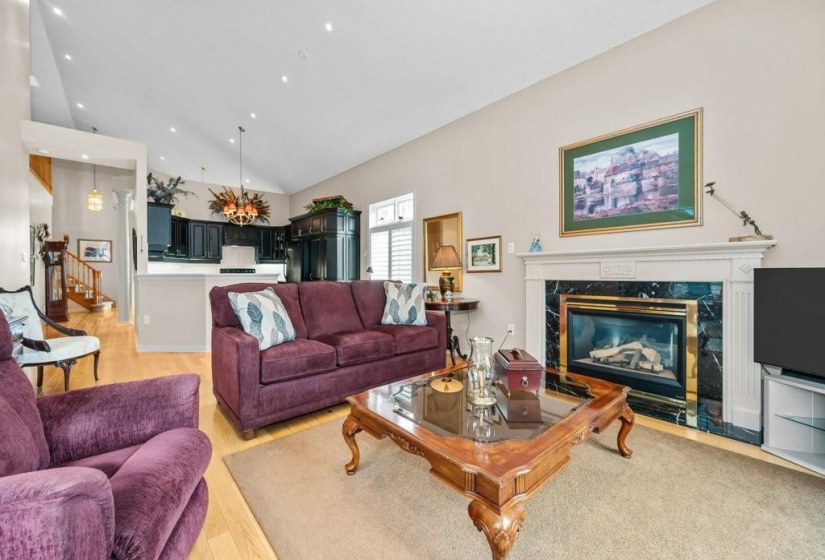 2282 TURNBERRY Road, Burlington, Ontario L7M 4S7, 2 Bedrooms Bedrooms, ,2 BathroomsBathrooms,Residential,Sale,TURNBERRY,H4200781