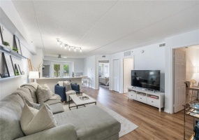 2035 APPLEBY Line, Burlington, Ontario L7L 7G8, 2 Bedrooms Bedrooms, ,1 BathroomBathrooms,Residential,Sale,APPLEBY,H4201276