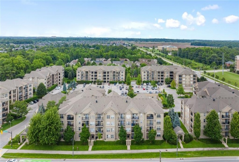 2035 APPLEBY Line, Burlington, Ontario L7L 7G8, 2 Bedrooms Bedrooms, ,1 BathroomBathrooms,Residential,Sale,APPLEBY,H4201276