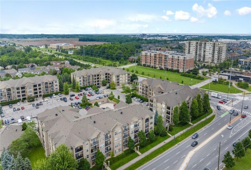 2035 APPLEBY Line, Burlington, Ontario L7L 7G8, 2 Bedrooms Bedrooms, ,1 BathroomBathrooms,Residential,Sale,APPLEBY,H4201276