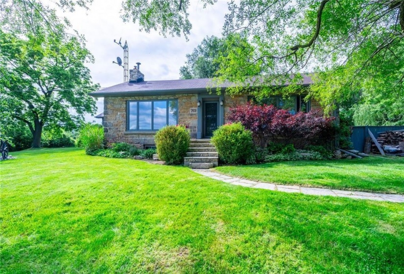 769 OLD YORK Road, Burlington, Ontario L7P 4X8, 4 Bedrooms Bedrooms, ,3 BathroomsBathrooms,Residential,Sale,OLD YORK,H4202627