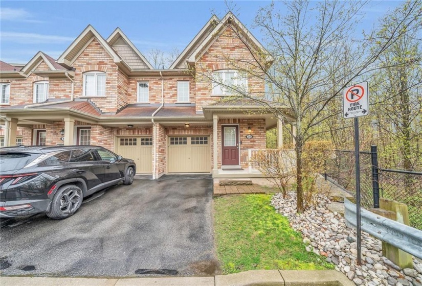 233 Duskywing Way, Oakville, Ontario L6L 0C5, 3 Bedrooms Bedrooms, ,3 BathroomsBathrooms,Residential,Sale,Duskywing,H4203276