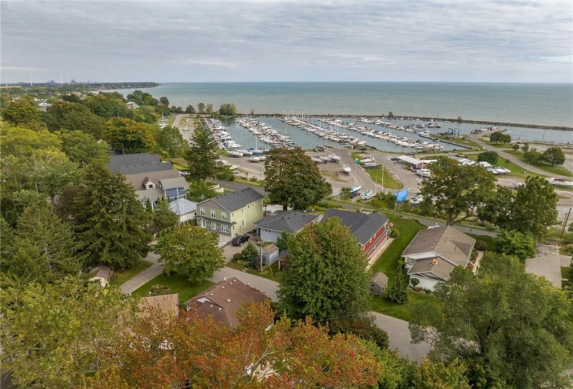 16 Broad Street, Port Dover, Ontario N0A 1N7, 3 Bedrooms Bedrooms, ,1 BathroomBathrooms,Residential,Sale,Broad,H4202690