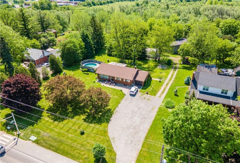 1048 GARNER Road, Ancaster, Ontario L9G 3K9, 4 Bedrooms Bedrooms, ,1 BathroomBathrooms,Residential,Sale,GARNER,H4202457