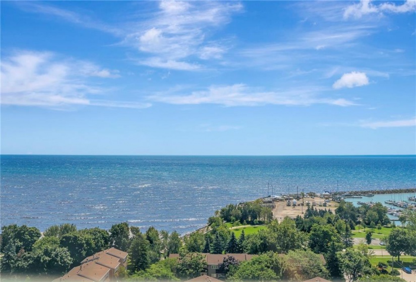 2263 MARINE Drive, Oakville, Ontario L6L 5K1, 3 Bedrooms Bedrooms, ,1 BathroomBathrooms,Residential,Sale,MARINE,H4203183