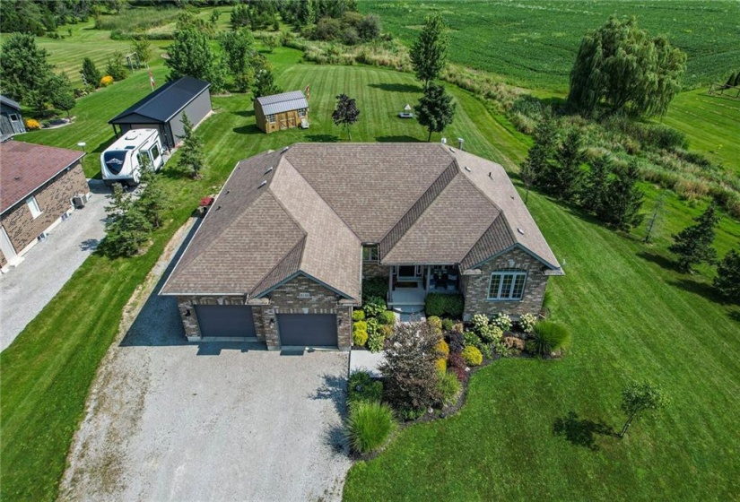 8138 Canborough Road, Dunnville, Ontario N1A 2W1, 5 Bedrooms Bedrooms, ,2 BathroomsBathrooms,Residential,Sale,Canborough,H4203208