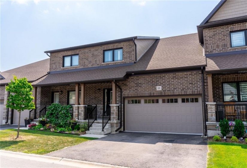 18 TAMARACK Way, Simcoe, Ontario N3Y 4Z6, 3 Bedrooms Bedrooms, ,3 BathroomsBathrooms,Residential,Sale,TAMARACK,H4203245