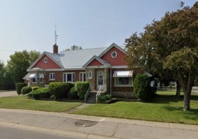 27 CHURCH Street, Delhi, Ontario N4B 1T2, 3 Bedrooms Bedrooms, ,2 BathroomsBathrooms,Residential,Sale,CHURCH,H4203325