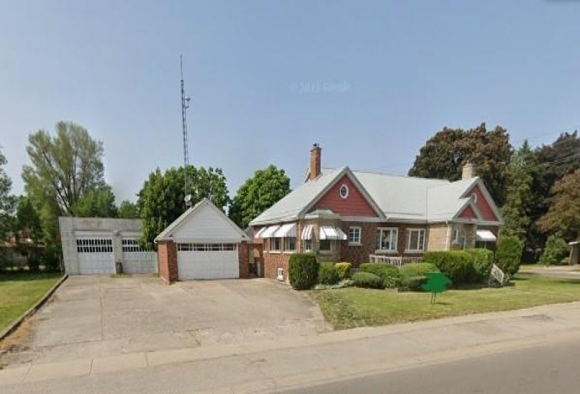 27 CHURCH Street, Delhi, Ontario N4B 1T2, 3 Bedrooms Bedrooms, ,2 BathroomsBathrooms,Residential,Sale,CHURCH,H4203325