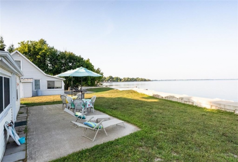 15 MOHAWK POINT Road, Dunnville, Ontario N0A 1K0, 2 Bedrooms Bedrooms, ,1 BathroomBathrooms,Residential,Sale,MOHAWK POINT,H4203467