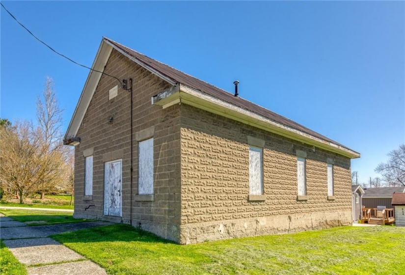 35 MERRIT Street, York, Ontario N0A 1R0, ,Residential,Sale,MERRIT,H4193295