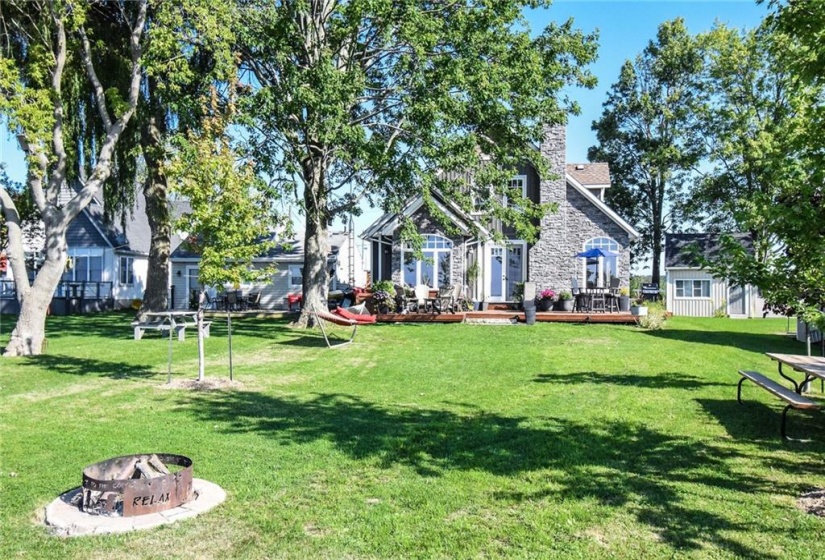 3164 LAKESHORE Road, Dunnville, Ontario N1A 2W8, 3 Bedrooms Bedrooms, ,2 BathroomsBathrooms,Residential,Sale,LAKESHORE,H4205164