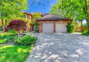 341 ACACIA Court, Oakville, Ontario L6J 6K5, 4 Bedrooms Bedrooms, ,4 BathroomsBathrooms,Residential,Sale,ACACIA,H4204887