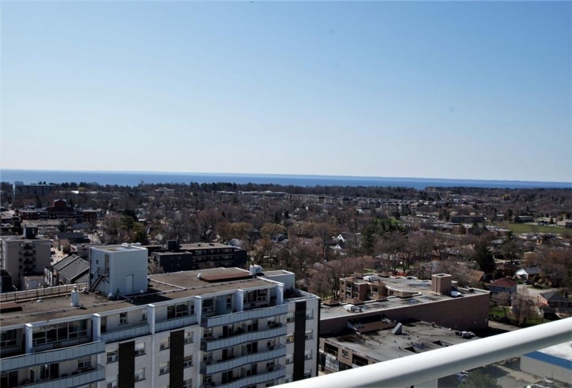 55 SPEERS Road, Oakville, Ontario L6K 0H9, 2 Bedrooms Bedrooms, ,1 BathroomBathrooms,Residential,Sale,SPEERS,H4204993