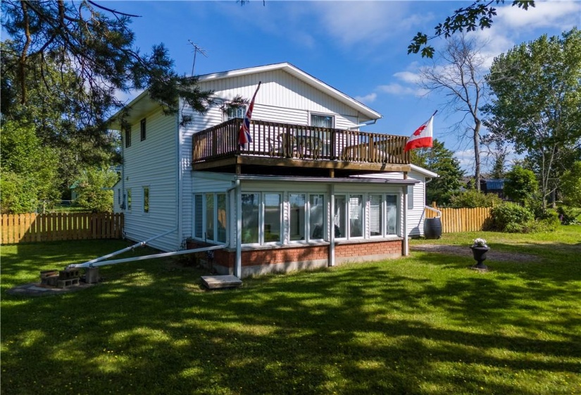 2431 LAKESHORE Road, Dunnville, Ontario N1A 2W8, 3 Bedrooms Bedrooms, ,1 BathroomBathrooms,Residential,Sale,LAKESHORE,H4205068