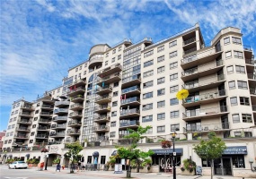 399 ELIZABETH Street, Burlington, Ontario L7R 0A4, 2 Bedrooms Bedrooms, ,2 BathroomsBathrooms,Residential,Sale,ELIZABETH,H4205077