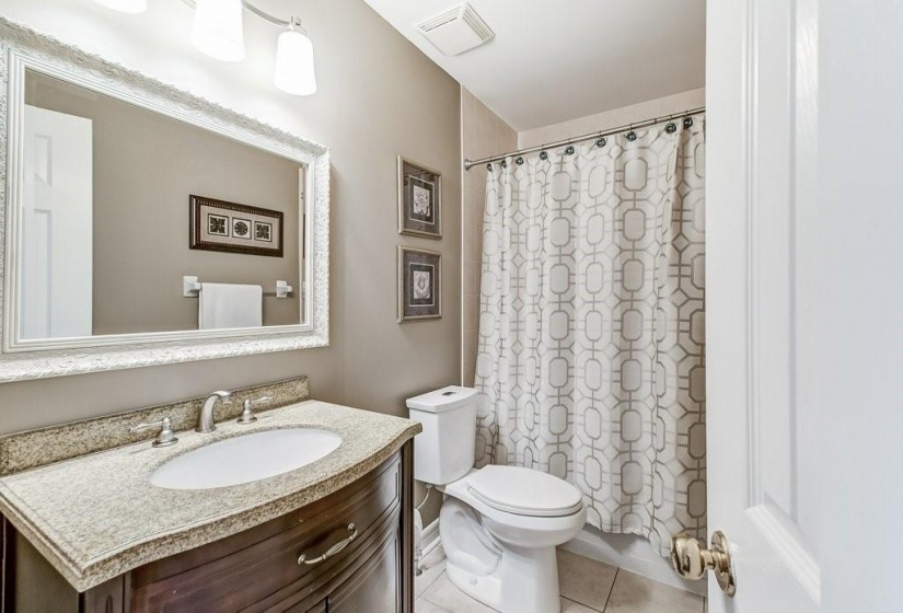 2065 WILLIAM O'CONNELL Boulevard, Burlington, Ontario L7M 4X9, 4 Bedrooms Bedrooms, ,2 BathroomsBathrooms,Residential,Sale,WILLIAM O'CONNELL,H4205471