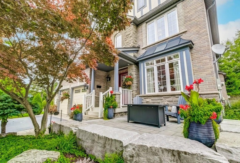 2065 WILLIAM O'CONNELL Boulevard, Burlington, Ontario L7M 4X9, 4 Bedrooms Bedrooms, ,2 BathroomsBathrooms,Residential,Sale,WILLIAM O'CONNELL,H4205471