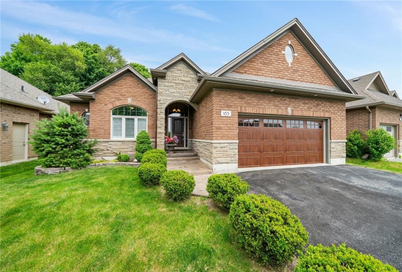 165 WOODWAY Trail, Simcoe, Ontario N3Y 0B8, 3 Bedrooms Bedrooms, ,3 BathroomsBathrooms,Residential,Sale,WOODWAY,H4205317