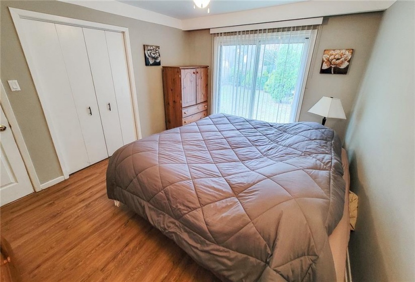 2145 Sandringham Drive, Burlington, Ontario L7P 1T8, 3 Bedrooms Bedrooms, ,2 BathroomsBathrooms,Residential,Sale,Sandringham,H4205545