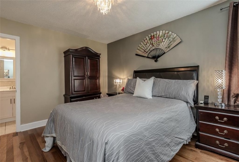 989 NORTH SHORE Boulevard, Burlington, Ontario L7T 1B2, 5 Bedrooms Bedrooms, ,2 BathroomsBathrooms,Residential,Sale,NORTH SHORE,H4205646