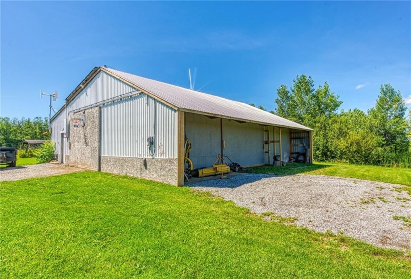 2378 NORTH SHORE Drive, Dunnville, Ontario N0A 1K0, 5 Bedrooms Bedrooms, ,2 BathroomsBathrooms,Residential,Sale,NORTH SHORE,H4205956