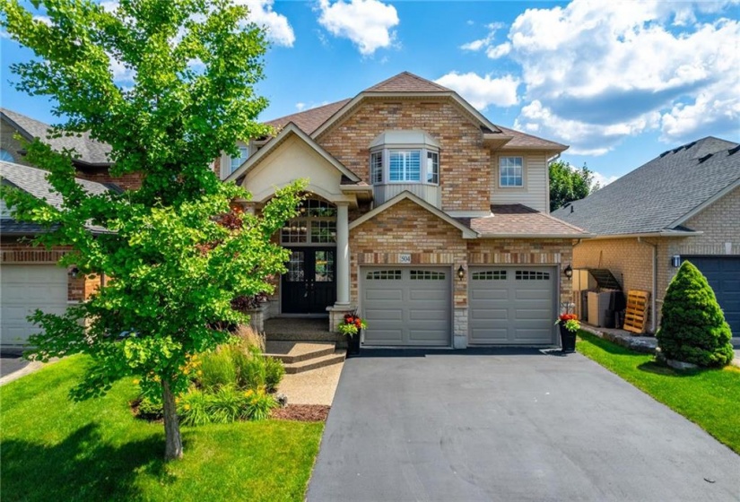 504 GERANIUM Lane, Burlington, Ontario L7T 4L5, 4 Bedrooms Bedrooms, ,2 BathroomsBathrooms,Residential,Sale,GERANIUM,H4206348